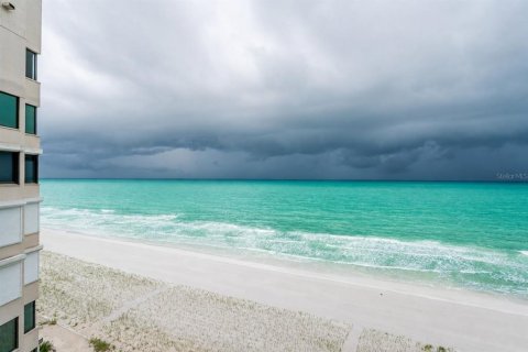 Condo in Clearwater, Florida, 2 bedrooms  № 2338879 - photo 6