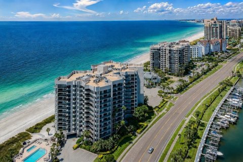 Condo in Clearwater, Florida, 2 bedrooms  № 2338879 - photo 2