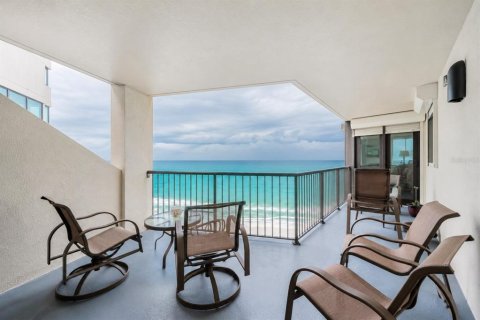 Condo in Clearwater, Florida, 2 bedrooms  № 2338879 - photo 8