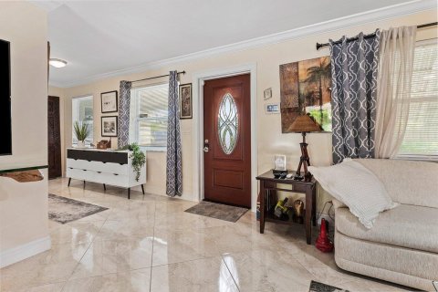 House in Delray Beach, Florida 5 bedrooms, 371.61 sq.m. № 2147263 - photo 7