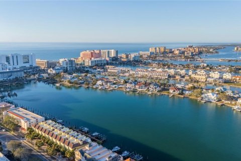 Condo in Clearwater, Florida, 2 bedrooms  № 1721646 - photo 2