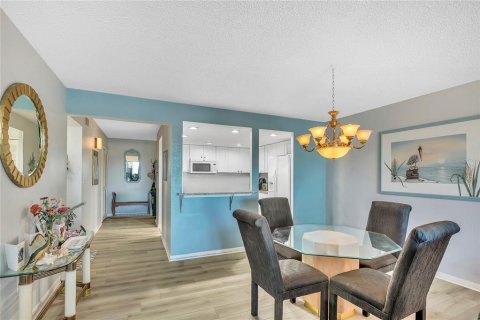 Condo in Clearwater, Florida, 2 bedrooms  № 1721646 - photo 6
