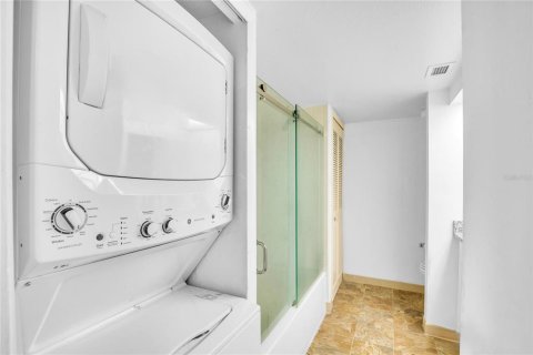Condo in Clearwater, Florida, 2 bedrooms  № 1721646 - photo 20