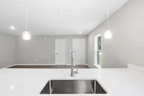 Casa en venta en Eustis, Florida, 3 dormitorios, 122.35 m2 № 2202202 - foto 6