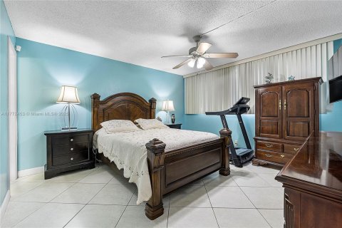 Copropriété à vendre à Pembroke Pines, Floride: 2 chambres, 108.7 m2 № 1692787 - photo 9