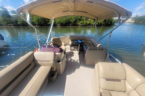 Copropriété à vendre à Hallandale Beach, Floride: 1 chambre, 71.53 m2 № 1980487 - photo 17