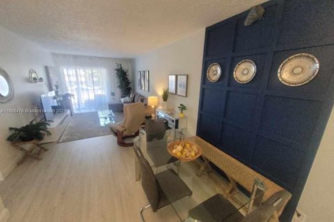 Copropriété à vendre à Hallandale Beach, Floride: 1 chambre, 71.53 m2 № 1980487 - photo 2