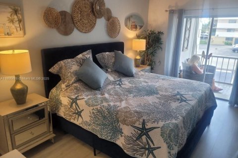Copropriété à vendre à Hallandale Beach, Floride: 1 chambre, 71.53 m2 № 1980487 - photo 6