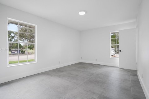 Купить кондоминиум в Лейк-Уорт, Флорида 2 спальни, 87.42м2, № 1989672 - фото 21