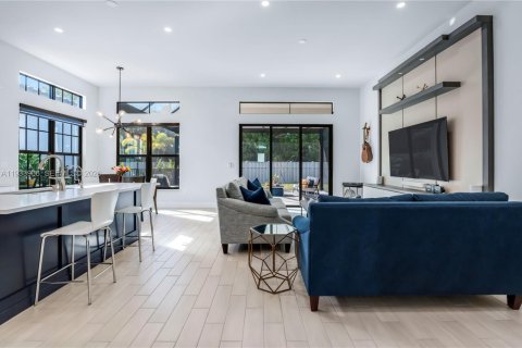 Casa en venta en Parkland, Florida, 3 dormitorios, 163.32 m2 № 2000401 - foto 8