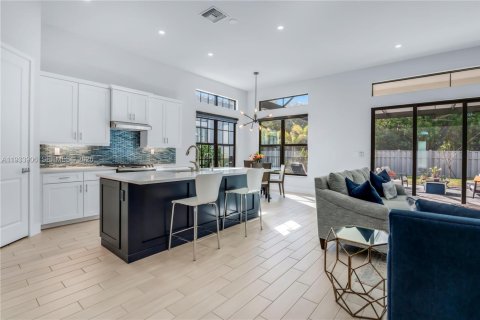 Casa en venta en Parkland, Florida, 3 dormitorios, 163.32 m2 № 2000401 - foto 2