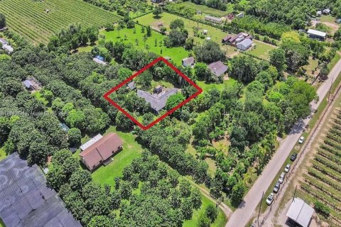 House in Homestead, Florida 3 bedrooms, 243.13 sq.m. № 1844126 - photo 23