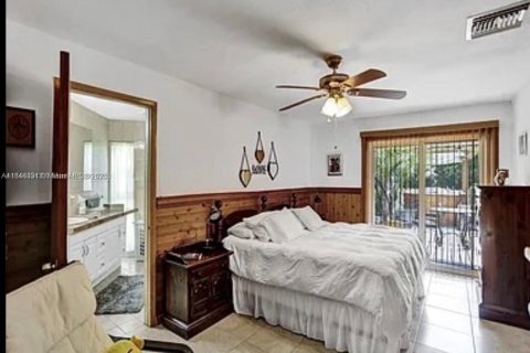 House in Homestead, Florida 3 bedrooms, 243.13 sq.m. № 1844126 - photo 27