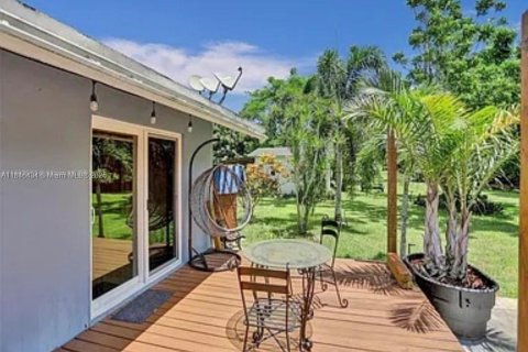 House in Homestead, Florida 3 bedrooms, 243.13 sq.m. № 1844126 - photo 3
