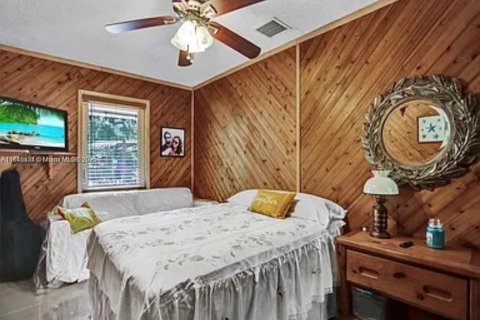 House in Homestead, Florida 3 bedrooms, 243.13 sq.m. № 1844126 - photo 18