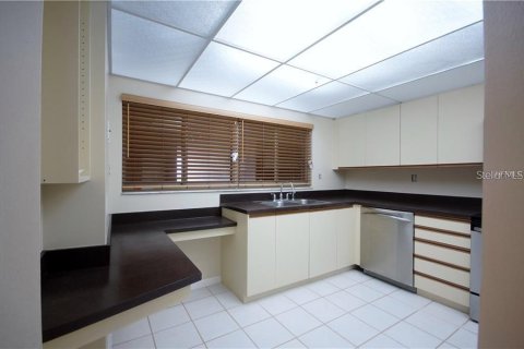 Condominio en alquiler en Clearwater, Florida, 2 dormitorios, 120.31 m2 № 1853728 - foto 5