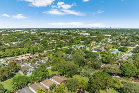 Touwnhouse à vendre à Miami, Floride: 2 chambres, 100.33 m2 № 1953701 - photo 26