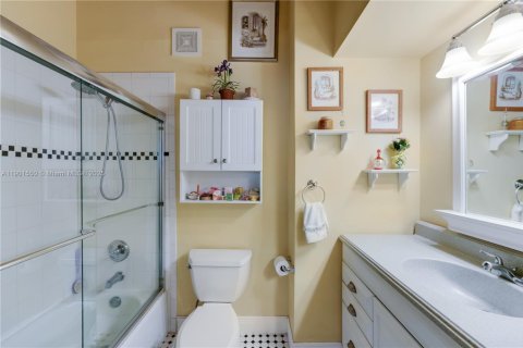 Touwnhouse à vendre à Miami, Floride: 2 chambres, 100.33 m2 № 1953701 - photo 14