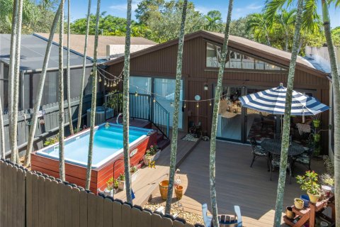 Touwnhouse à vendre à Miami, Floride: 2 chambres, 100.33 m2 № 1953701 - photo 23