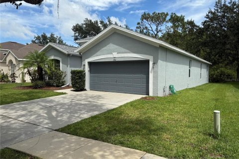 Casa en alquiler en Tampa, Florida, 4 dormitorios, 193.98 m2 № 1900271 - foto 3