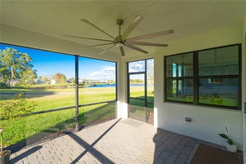 House in Tamarac, Florida 5 bedrooms, 245.82 sq.m. № 1819801 - photo 12