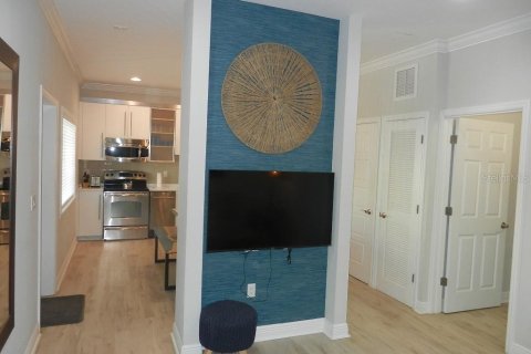 Condo in Sarasota, Florida, 2 bedrooms № 2137572 - photo 18