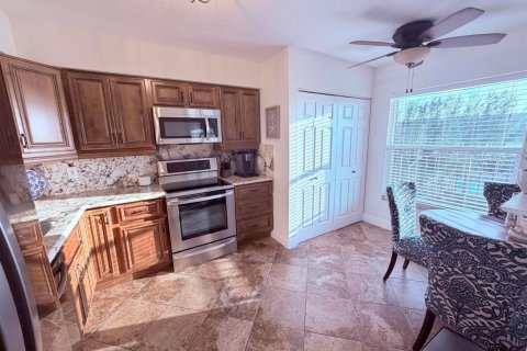 Condo in Deerfield Beach, Florida, 2 bedrooms № 2260218 - photo 6