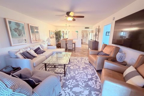 Condo in Deerfield Beach, Florida, 2 bedrooms № 2260218 - photo 14