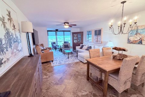 Condo in Deerfield Beach, Florida, 2 bedrooms № 2260218 - photo 2
