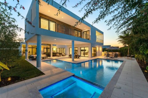 Villa ou maison à vendre à Weston, Floride: 5 chambres, 498.7 m2 № 1847797 - photo 1