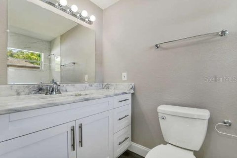 Casa en alquiler en Tampa, Florida, 3 dormitorios, 143.07 m2 № 1721347 - foto 13