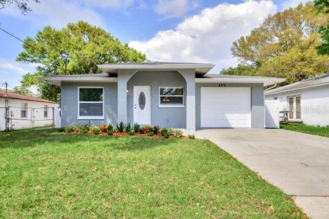 Casa en alquiler en Tampa, Florida, 3 dormitorios, 143.07 m2 № 1721347 - foto 1