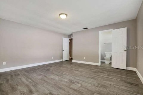 Casa en alquiler en Tampa, Florida, 3 dormitorios, 143.07 m2 № 1721347 - foto 12