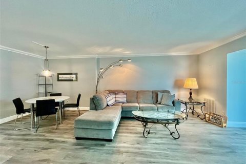 Купить кондоминиум в Клируотер, Флорида 5 комнат, 121.7м2, № 2221144 - фото 18
