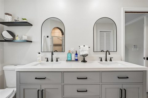 Villa ou maison à vendre à Venice, Floride: 2 chambres, 209.77 m2 № 2092912 - photo 21