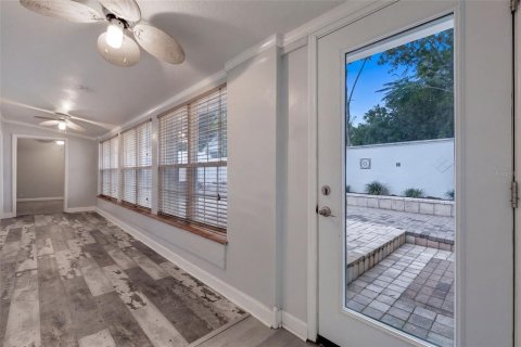 Villa ou maison à louer à Orlando, Floride: 2 chambres, 110.93 m2 № 2408923 - photo 15