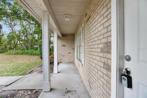 Купить виллу или дом в Деланд, Флорида 3 комнаты, 118.17м2, № 2142138 - фото 4