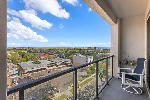 Condo in Saint Petersburg, Florida, 2 bedrooms  № 1899683 - photo 29