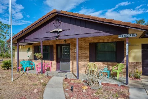 House in Indian lake estates, Florida 2 bedrooms, 102.56 sq.m. № 2120365