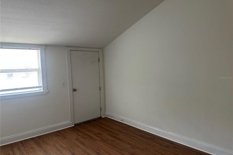Casa en venta en Tampa, Florida, 4 dormitorios, 103.59 m2 № 1919887 - foto 27