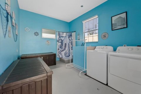 House in Saint Petersburg, Florida 2 bedrooms, 83.61 sq.m. № 2227984 - photo 5