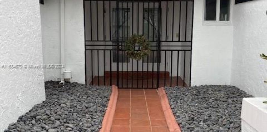 Casa en Miami, Florida 4 dormitorios № 1421783