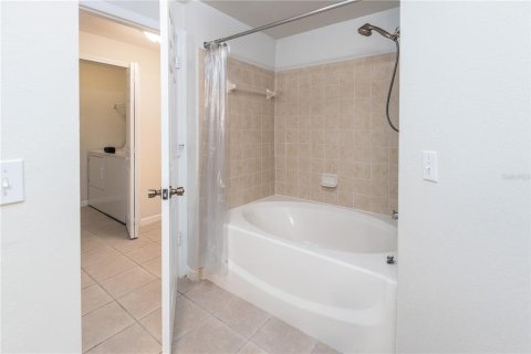 Condo in Jacksonville, Florida, 2 bedrooms  № 1689590 - photo 13