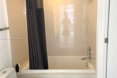 Copropriété à vendre à Miami, Floride: 1 chambre, 57.6 m2 № 1473067 - photo 20
