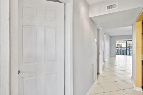 Copropriété à vendre à Clearwater, Floride: 2 chambres, 98.48 m2 № 2204483 - photo 5