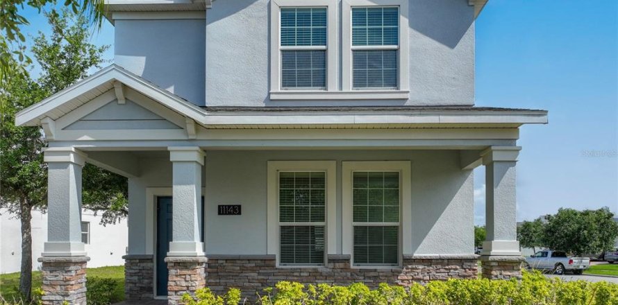 House in Orlando, Florida 3 bedrooms, 171.96 sq.m. № 2202504