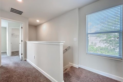 House in Orlando, Florida 3 bedrooms, 171.96 sq.m. № 2202504 - photo 30