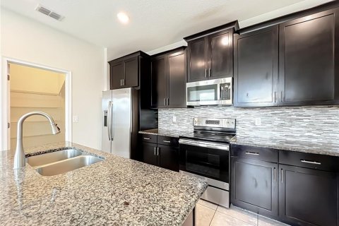 House in Orlando, Florida 3 bedrooms, 171.96 sq.m. № 2202504 - photo 26