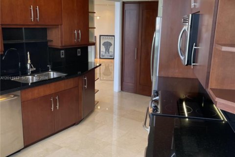 Condominio en alquiler en Miami, Florida, 1 dormitorio, 133.78 m2 № 2074959 - foto 7