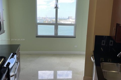 Condominio en alquiler en Miami, Florida, 1 dormitorio, 133.78 m2 № 2074959 - foto 8
